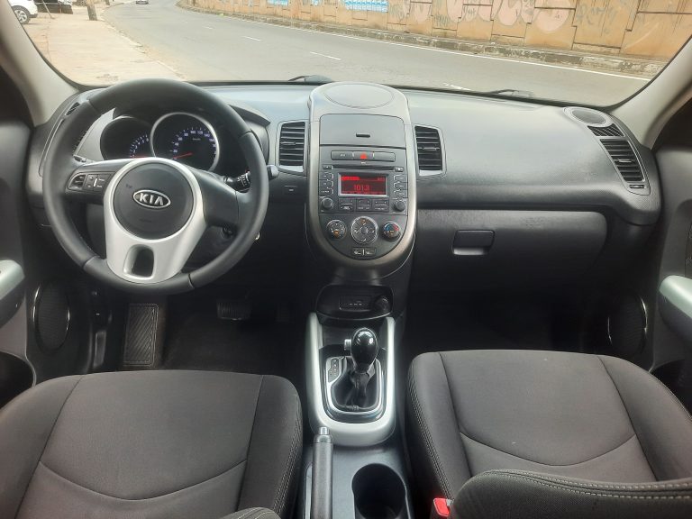 Kia Soul EX 12/13 1.6 Flex Automático