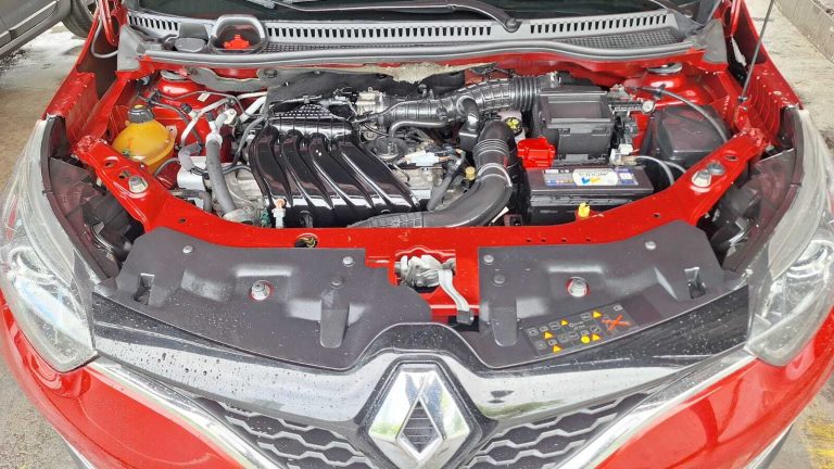 Renault Captur Life 17/18 1.6 Flex Automático