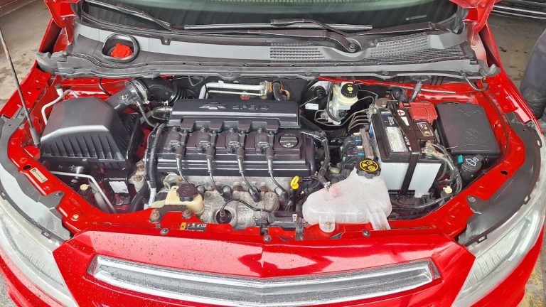 Chevrolet Onix LT 15/15 1.0 Flex Manual