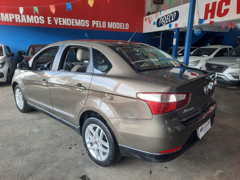 Fiat Grand Siena 16/16 1.6 Flex/GNV Dualogic Fiat Grand Siena 16/16 1.6 Flex/GNV Dualogic