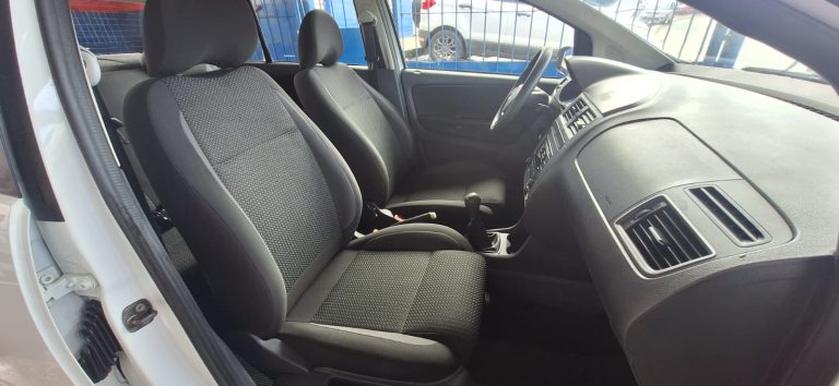 Volkswagen Fox Trendline 17/18 1.6 Flex Manual