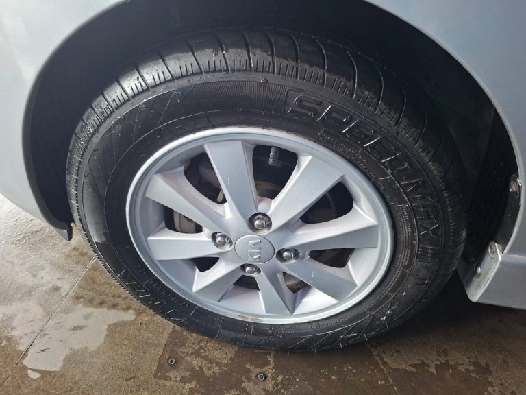 Kia Picanto EX 12/12 1.0 Flex Manual