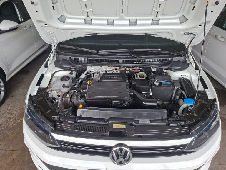 Volkswagen Polo 20/21 1.6 Flex Manual