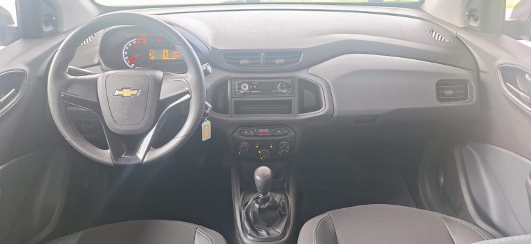 Chevrolet Onix Plus Joy Black 21/21 1.0 Flex Manual