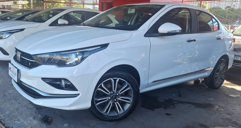 Fiat Cronos Precision 21/21 1.8 Flex Automático