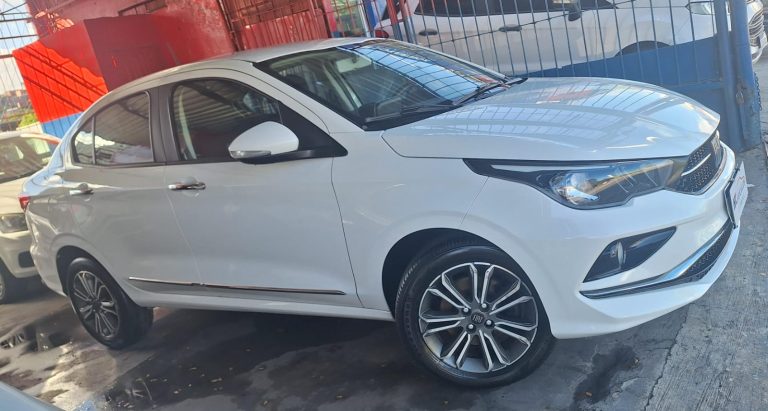 Fiat Cronos Precision 21/21 1.8 Flex Automático