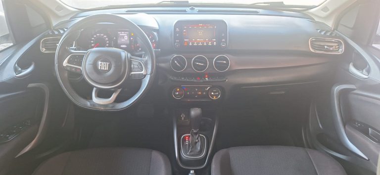 Fiat Cronos Precision 21/21 1.8 Flex Automático