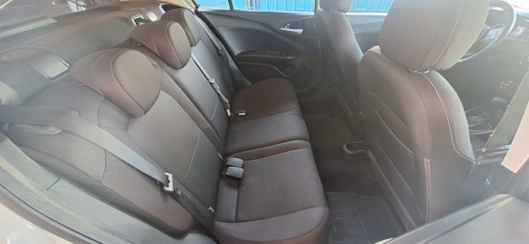 Fiat Cronos Precision 21/21 1.8 Flex Automático