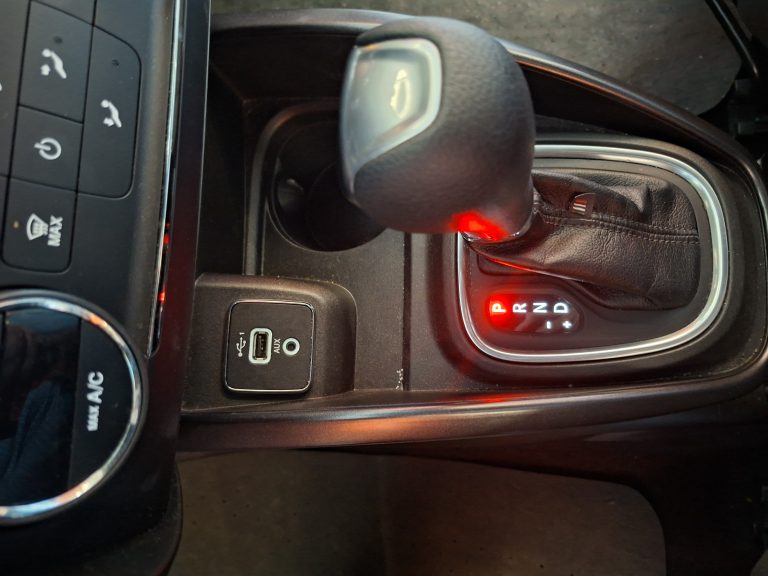 CRONOS DRIVE 1.3 AUTOMATICO ANO 2024