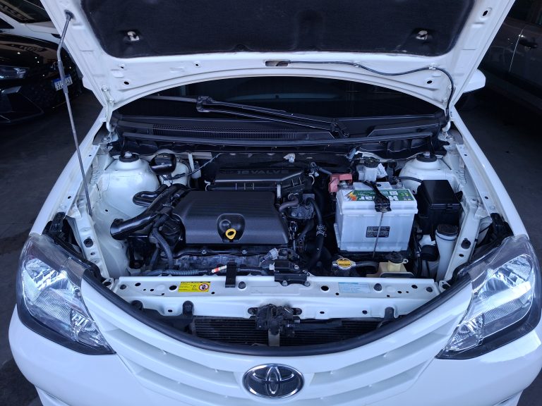 ETIOS HB X ANO 2013/14