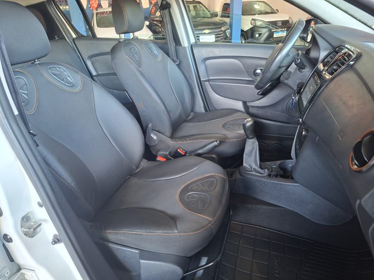 SANDERO STEPWAY 1.6 ANO 2017/2018